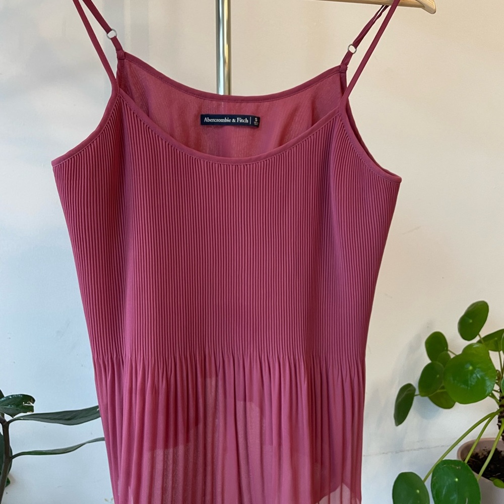 Abercrombie & Fitch Pink Pleated Camisole